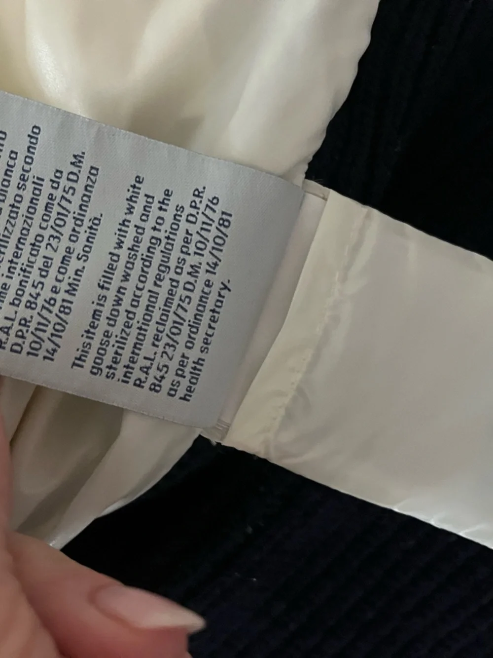 Moncler Navy Blur Puffer Jacket with Cream Rib Collar and Knit Sleeves - Picture 8 of 10